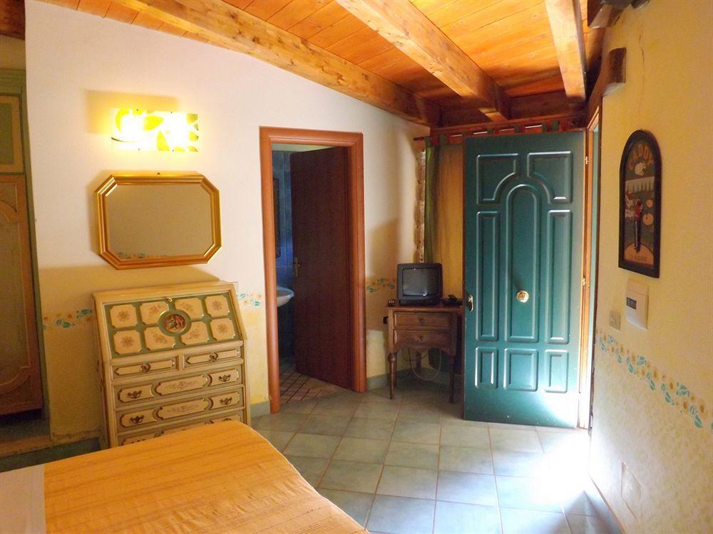 Hotel Antico Residence Roma Monterosi ภายนอก รูปภาพ