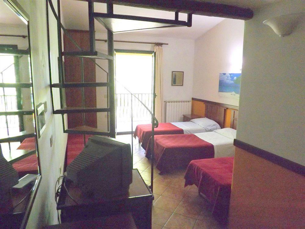 Hotel Antico Residence Roma Monterosi ภายนอก รูปภาพ