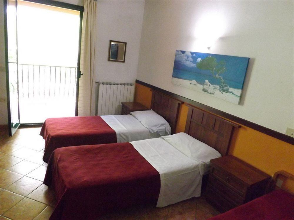 Hotel Antico Residence Roma Monterosi ภายนอก รูปภาพ